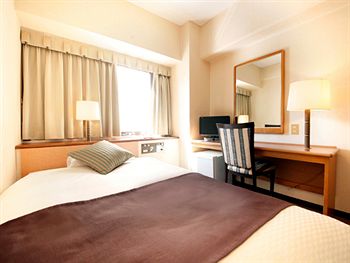 Central Hotel Yokosuka 3*