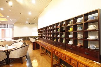 Central Hotel Yokosuka 3*