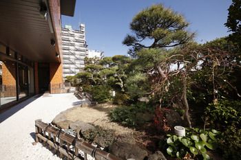 Central Hotel Yokosuka 3*