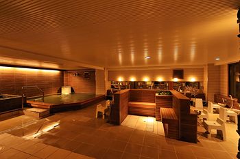 Shiga Park Hotel 3*