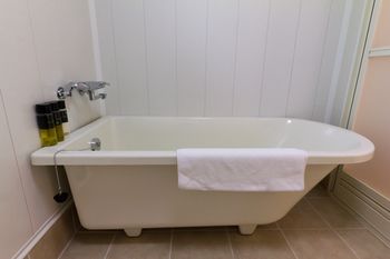 Gakuto Villas 0*