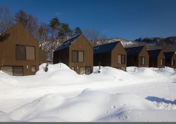 Gakuto Villas 0*