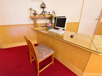 Shiga Lake Hotel 3*