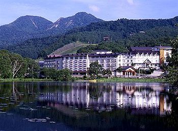 Shiga Lake Hotel 3*