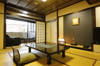 Arima Hot spring Ryokan Hanamusubi 4*
