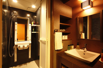 Arima Hot spring Ryokan Hanamusubi 4*