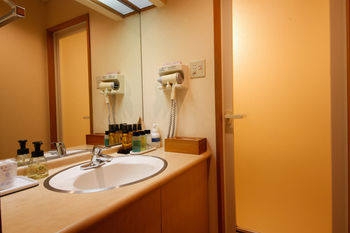 Arima Hot spring Ryokan Hanamusubi 4*