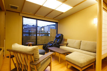 Arima Hot spring Ryokan Hanamusubi 4*