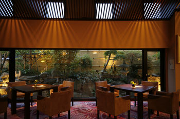 Arima Hot spring Ryokan Hanamusubi 4*