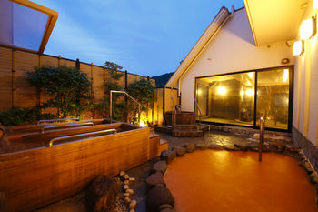 Arima Hot spring Ryokan Hanamusubi 4*