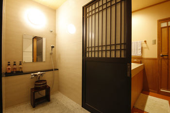 Arima Hot spring Ryokan Hanamusubi 4*