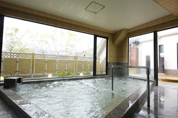 Arima Hot spring Ryokan Hanamusubi 4*