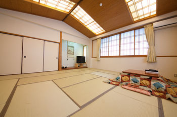 Yufuin Yawaraginosato Yadoya 3*