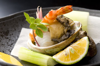 Yufuin Onsen Ryotei Tanokura 3*