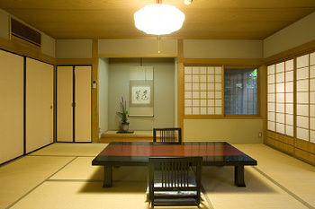 Yufuin Onsen Ryotei Tanokura 3*