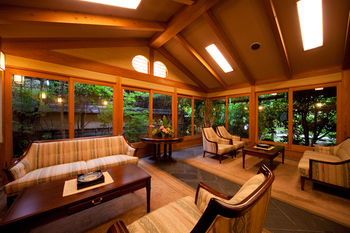 Yufuin Onsen Ryotei Tanokura 3*
