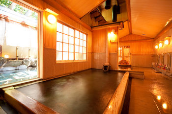 Yufuin Onsen Ryotei Tanokura 3*