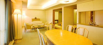 TATESHINA LAKE RESORT 3*