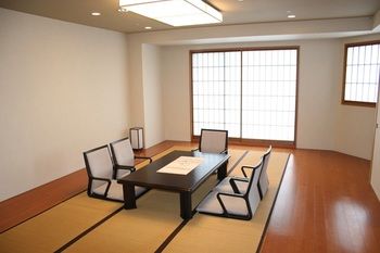 YU-FURI IZUKOGEN 3*
