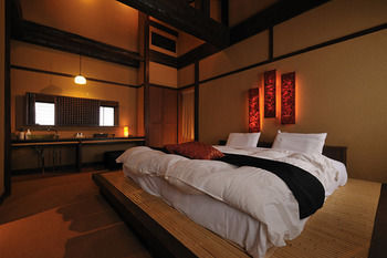 Shima Onsen YOSHIMOTO 4*
