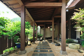 Shima Onsen YOSHIMOTO 4*