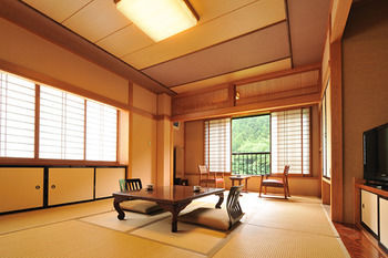 Shima Onsen YOSHIMOTO 4*