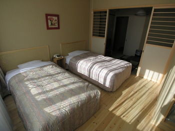 Minshuku Inn Shirahama Ekinoyado 3*