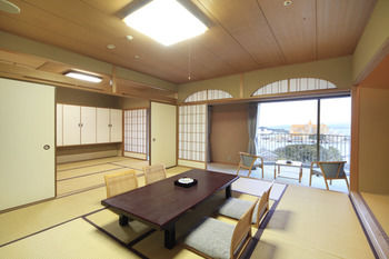 Shirahama Coganoi Resort&Spa 4*