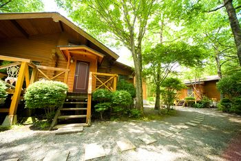 Yufuin Tsukahara Kogen Sanso Donguri 2*