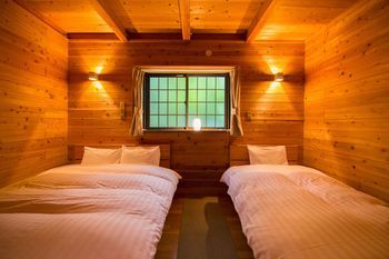Yufuin Tsukahara Kogen Sanso Donguri 2*