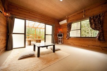 Yufuin Tsukahara Kogen Sanso Donguri 2*