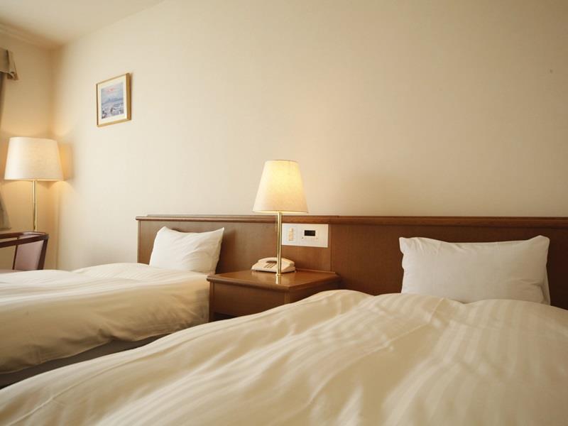 Kamisuwa Station Hotel 2*