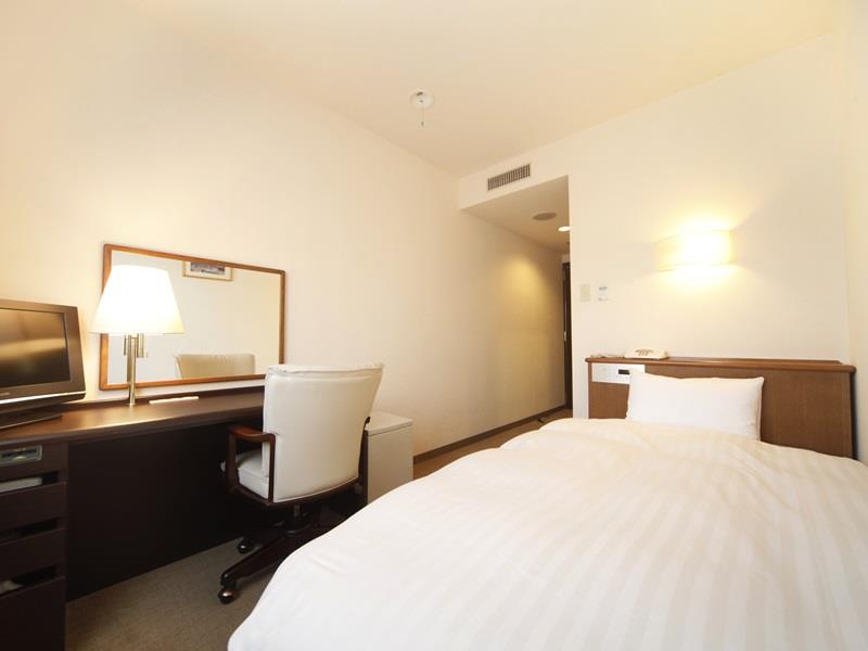Kamisuwa Station Hotel 2*
