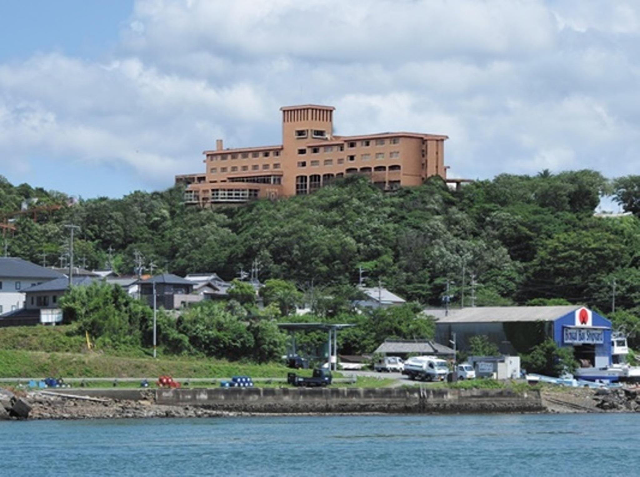 Kamenoi Hotel Toba 4*