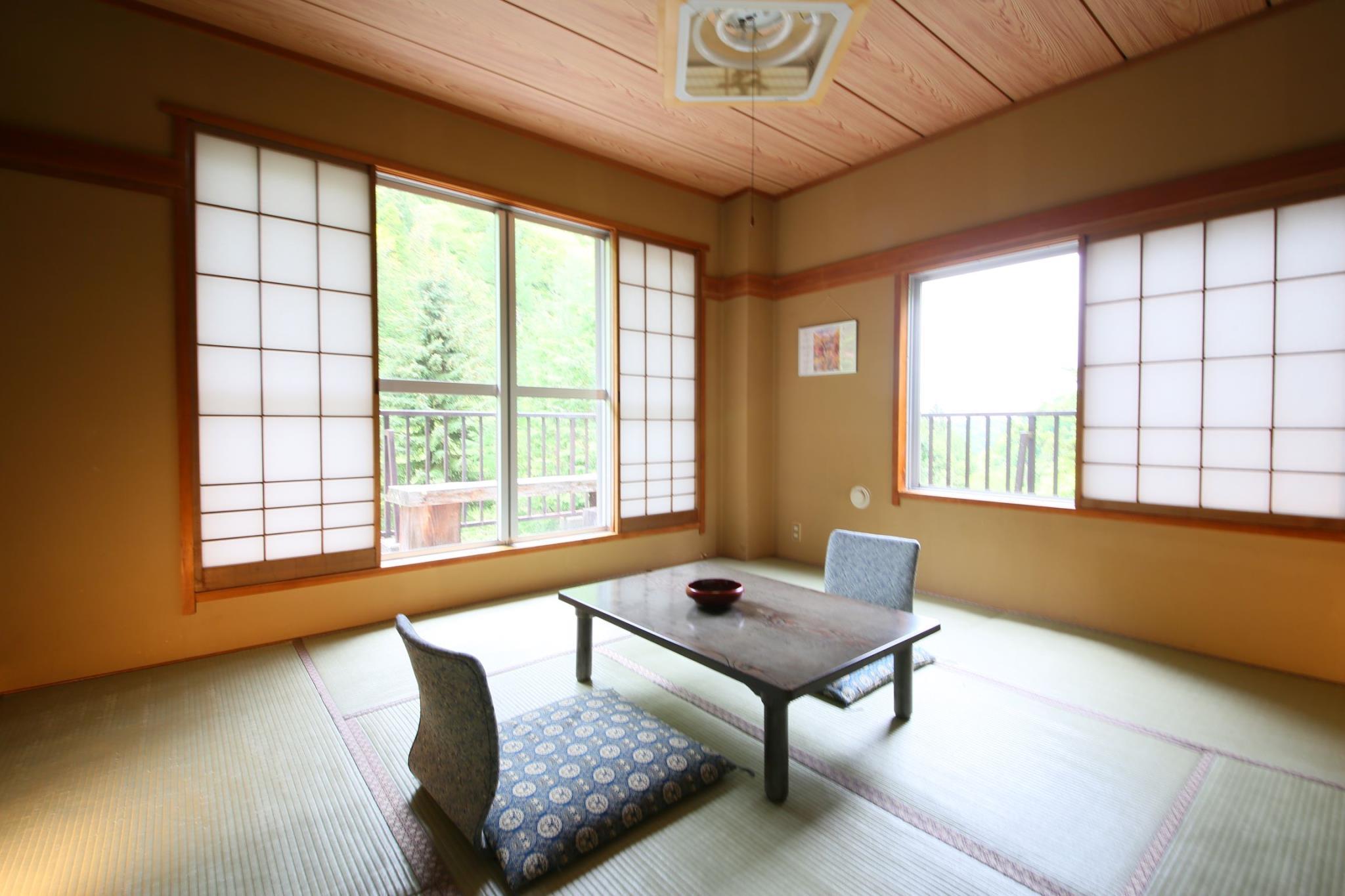 Meiji Onsen Ryokan 3*