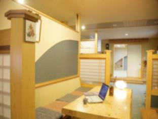Kirishimaya Ryokan 2*