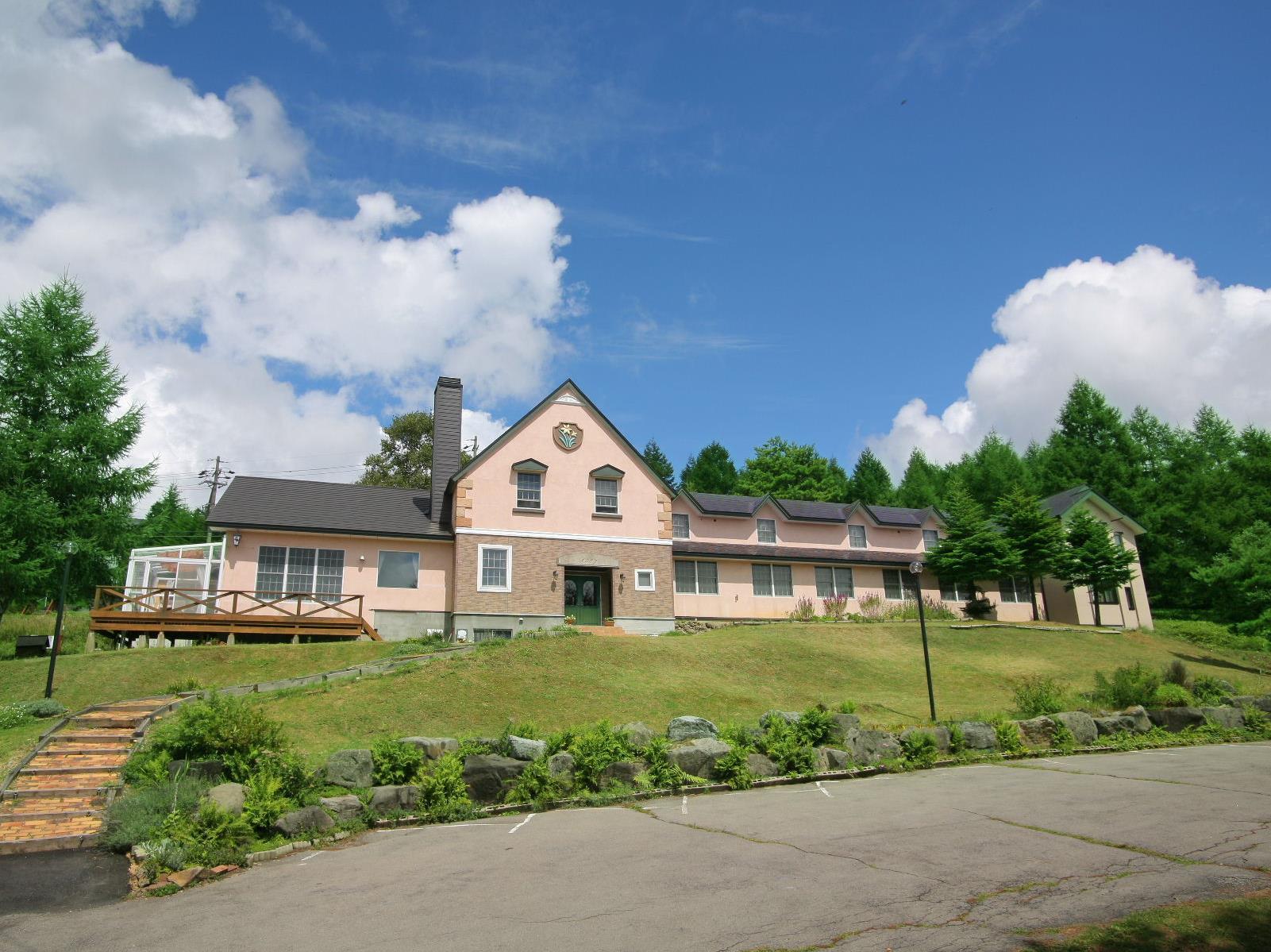 Petit Hotel Kanan 3*