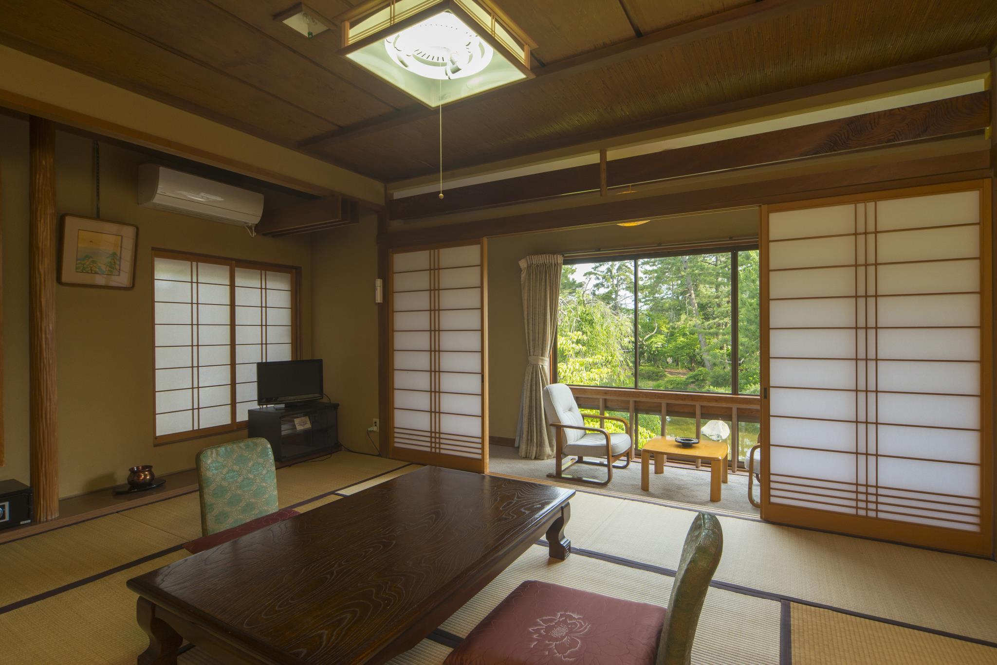 Ikuji Onsen TANAKAYA 2*