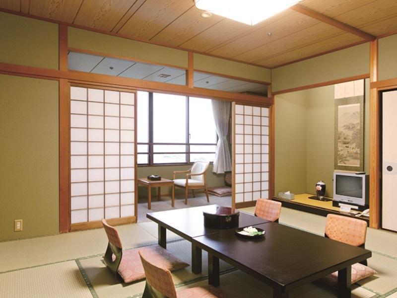 Ooedo Onsen Monogatari Premium Seiunkaku 3*