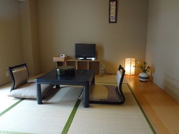 Shinnishiki Hotel 2*