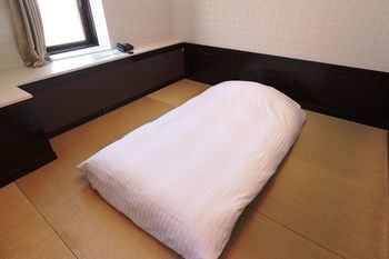 HOTEL Rakuserina 2*
