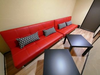 Ray House 0*