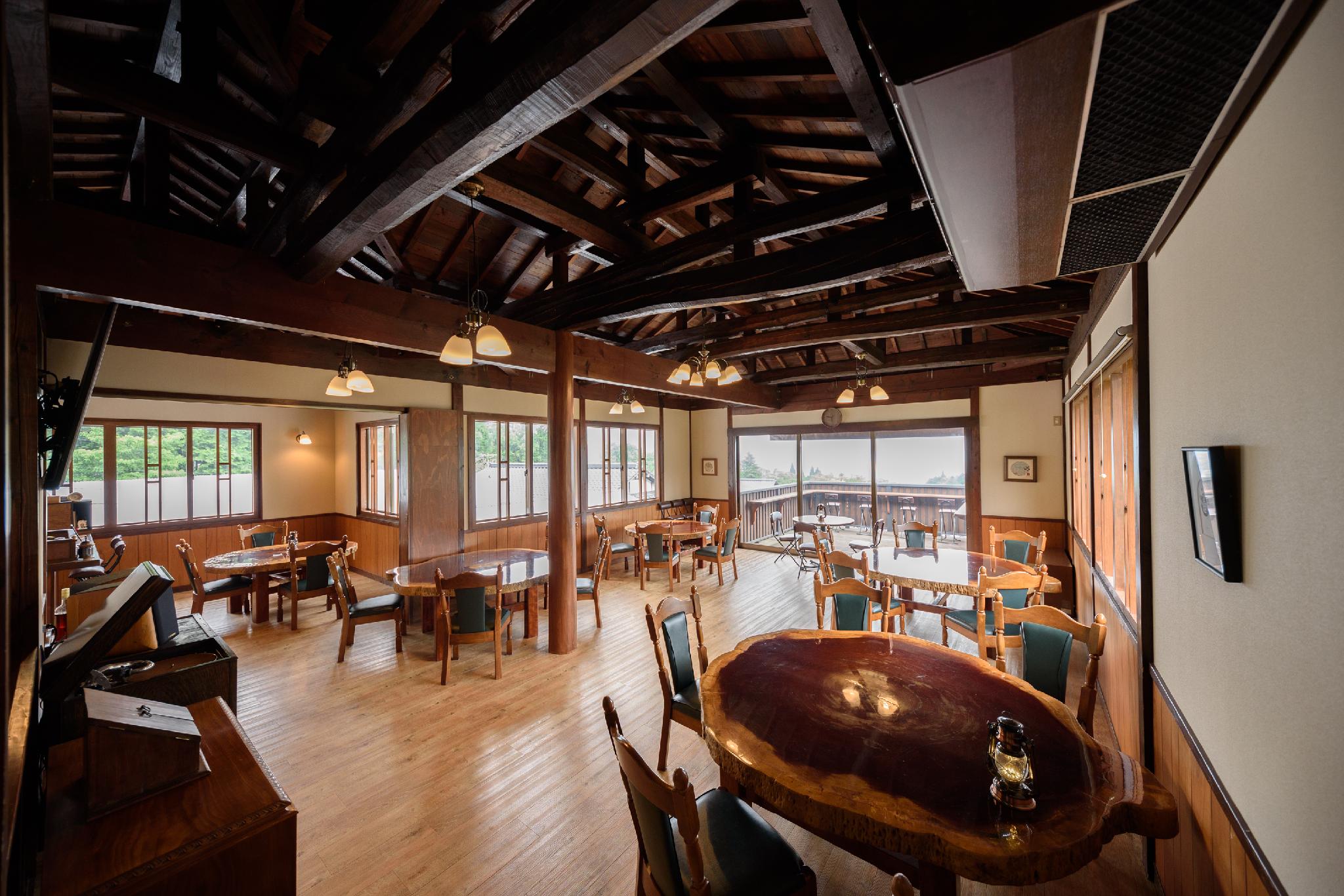 Yufuin Onsen Tsukanoma 4*