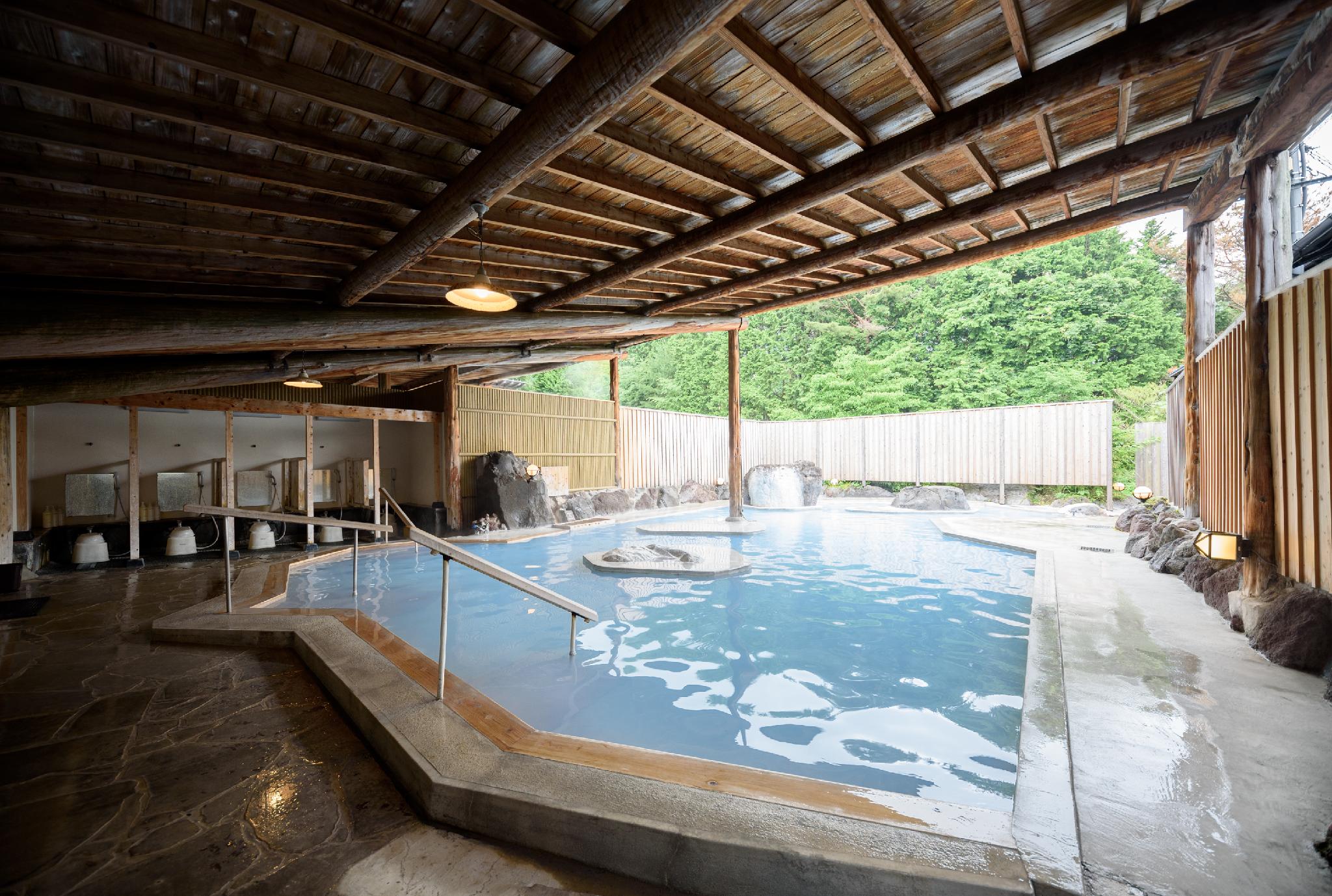 Yufuin Onsen Tsukanoma 4*