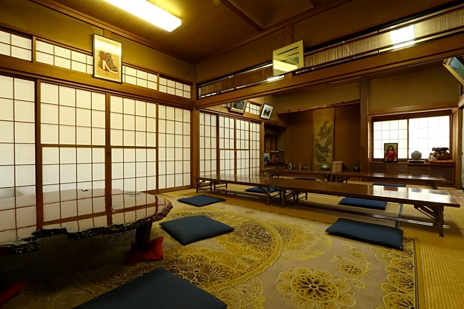 Minshuku Miyama 2*