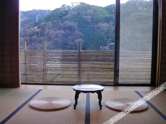Fukiya Ryokan 3*