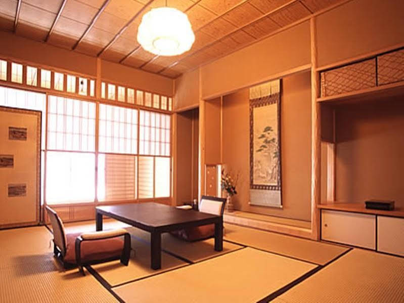 Fukiya Ryokan 3*