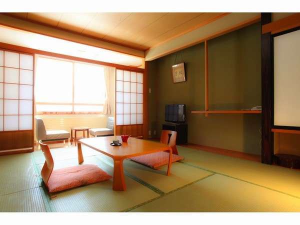 Suzurikawa Hotel 3*