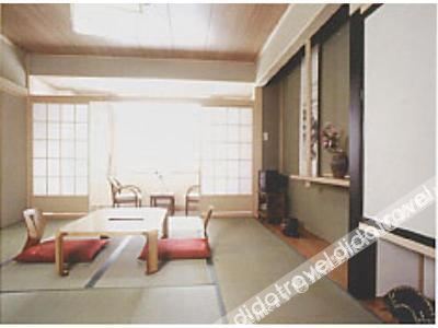 Suzurikawa Hotel 3*
