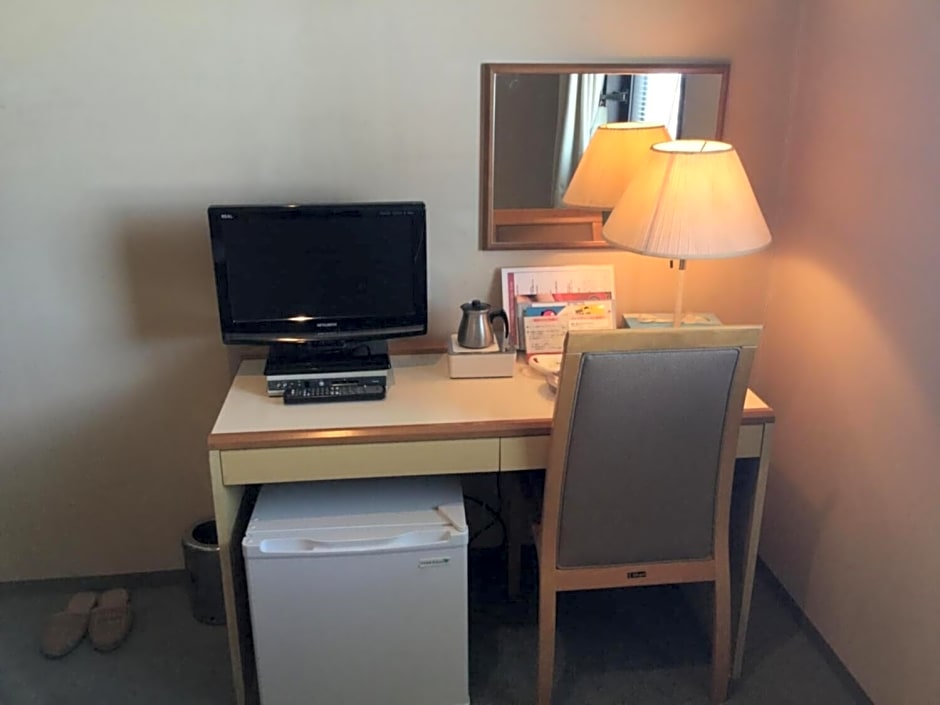 Hotel Four C'S 2*